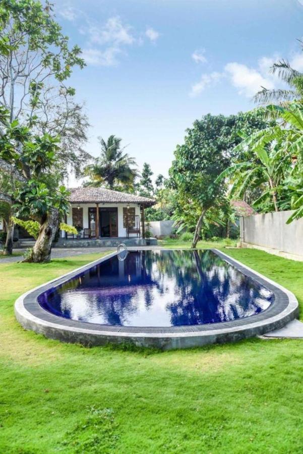 Antique Ceylon Villa Ahangama Exterior foto